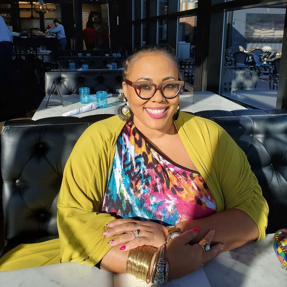 Meet your Posher, Ayanna